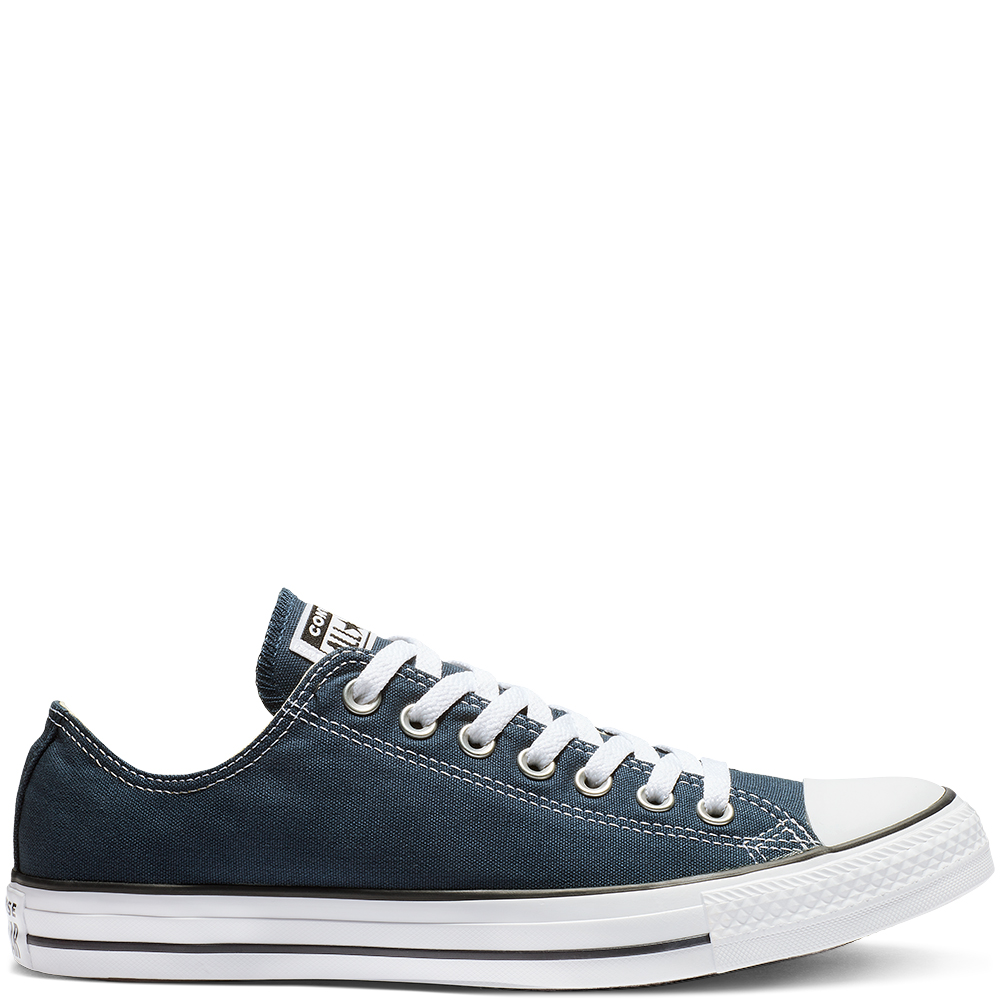 Chuck Taylor
All Star Classic Low Top